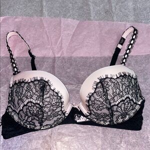 NEW! Victoria’s Secret Dream Angels Lace push-up bra